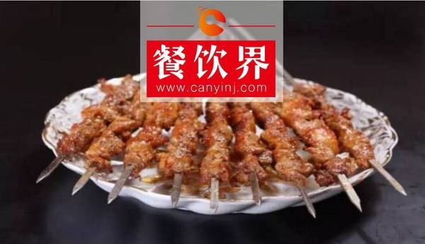 兩年開(kāi)店50家，首輪融資千萬(wàn)，“阿拉提羊肉串大王”僅僅是站對(duì)了風(fēng)口？