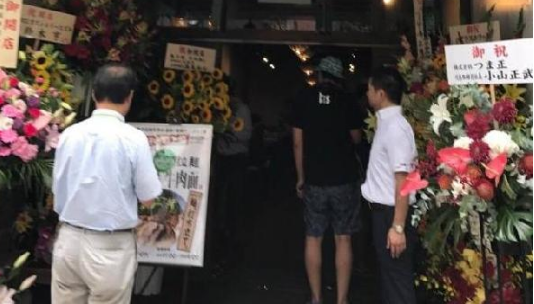 100塊一碗，蘭州拉面日本首開店排長隊，能否逆襲日本拉面？|餐飲界